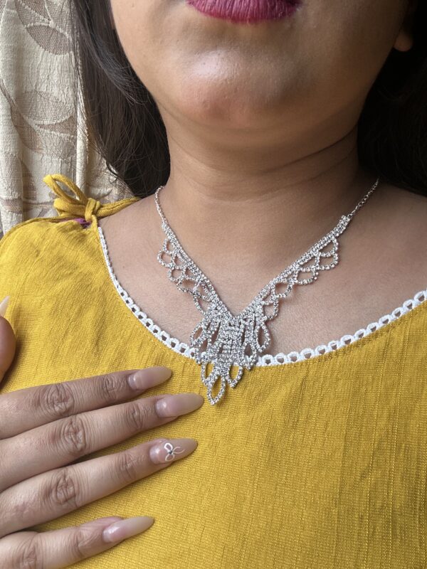 Designer Diamond-Cut Silver Necklace with Intricate Leaf Motif - Image 3