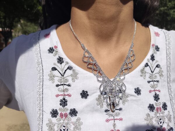 Designer Diamond-Cut Silver Necklace with Intricate Leaf Motif - Image 5